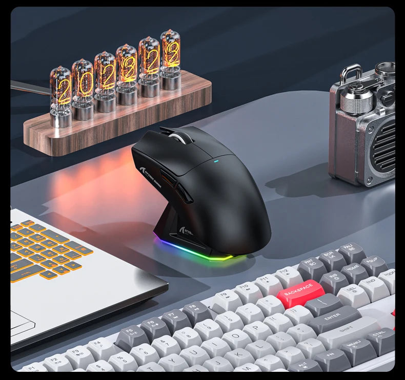 Attack Shark X11 – Souris Gaming Sans Fil 3 Modes avec Dock de Charge RGB